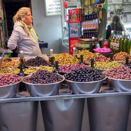 Carmel Market, Tel Aviv Photo #2 by Alan Kotok from flickr
