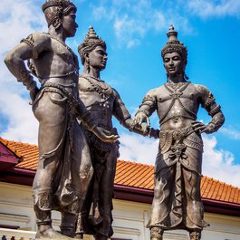 Three Kings Monument, Chiang Mai Photo #2 by Maxim B. from flickr