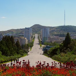 Kaesŏng, North Korea Photo #5 by Clay Gilliland from flickr