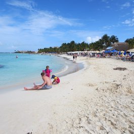 Playa Norte, Cancun Photo #1 by David Stanley from flickr