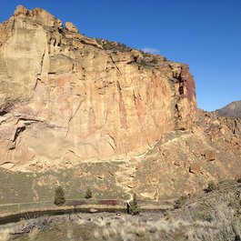 Smith Rock State Park, Bend Photo #4 by Amy Meredith from flickr