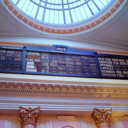 Royal Exchange, Manchester, Manchester Photo #7 by Ian McFegan from flickr