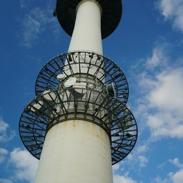 N Seoul Tower, Seoul Photo #4 by Andrew and Annemarie from flickr