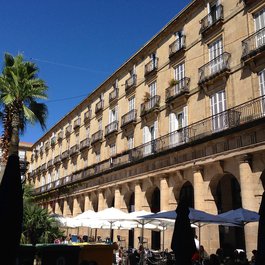 Plaza Nueva, Bilbao Photo #6 by Andrew Nash from flickr
