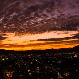Kyoto Tower, Kyoto Photo #8 by Jonathan Leung from flickr