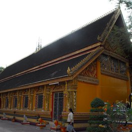 Wat Si Muang, Vientiane Photo #7 by Thanate Tan from flickr