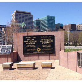 Ottawa City Hall, Ottawa Photo #6 by Ross Dunn from flickr
