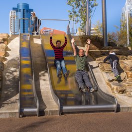 Smale Riverfront Park, Cincinnati Photo #3 by Eugene Kim from flickr