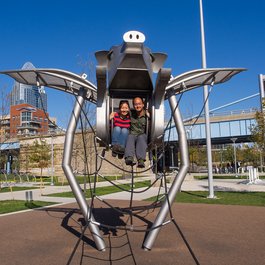 Smale Riverfront Park, Cincinnati Photo #2 by Eugene Kim from flickr