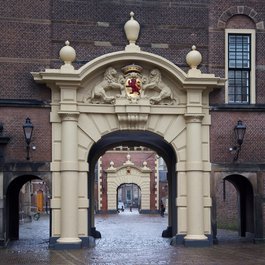 Binnenhof, The Hague Photo #3 by Tom Parnell from flickr
