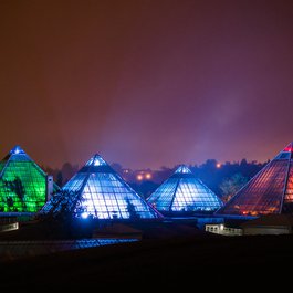 Muttart Conservatory, Edmonton Photo #5 by Kurayba from flickr