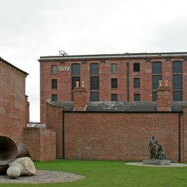 Tate Liverpool, Liverpool Photo #8 by Tony Hisgett from flickr