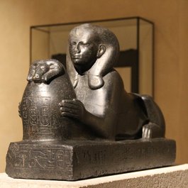 Neues Museum, Berlin Photo #6 by Gary Todd from flickr