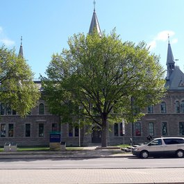 Ottawa City Hall, Ottawa Photo #4 by Reading Tom from flickr