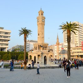 Konak Square, Izmir Photo #2 by Francisco Anzola from flickr