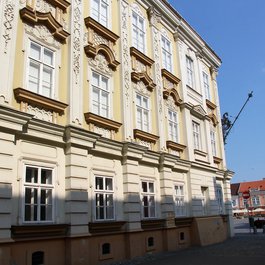 Timișoara Art Museum, Timisoara Photo #2 by Fred Romero from flickr