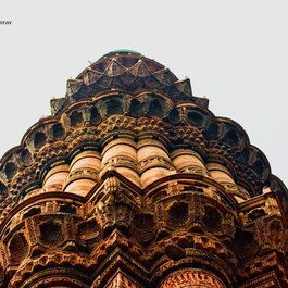 Qutub Minar, Delhi Photo #9 by Swaminathan from flickr