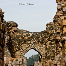 Qutub Minar, Delhi Photo #8 by Swaminathan from flickr