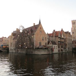 2be, Bruges Photo #2 by Lorenzo Blangiardi from flickr