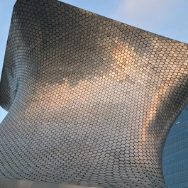 Soumaya Museum, Mexico City Photo #9 by Rafael Saldaña from flickr