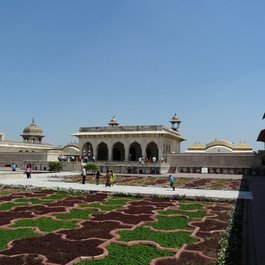Agra itinerary, Anguri Bagh