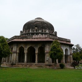 Lodhi Gardens, Delhi Photo #9 by Varun Shiv Kapur from flickr