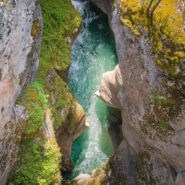 Maligne Canyon, Jasper Photo #6 by Kurayba from flickr