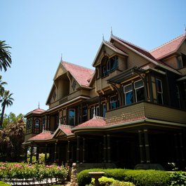 Winchester Mystery House, San Jose Photo #4 by HarshLight from flickr