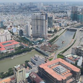 Bitexco Financial Tower, Ho Chi Minh City (Saigon) Photo #2 by Terrazzo from flickr
