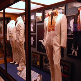Graceland, Memphis Photo #5 by Ian McKellar from flickr
