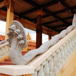Royal Palace, Phnom Penh Photo #9 by mendhak from flickr