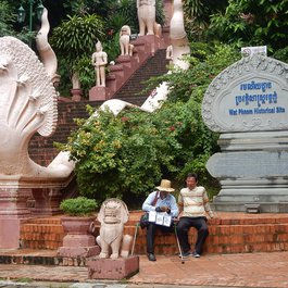 Wat Phnom, Phnom Penh Photo #5 by Michael Coghlan from flickr