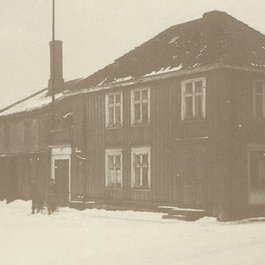 Bakklandet, Trondheim Photo #5 by Municipal Archives of Trondheim from flickr