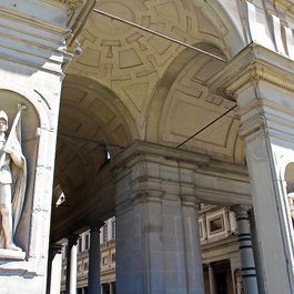 Piazzale Degli Uffizi, Firenze Photo #3 by Fred Romero from flickr