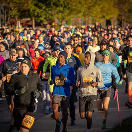 Imt Des Moines Marathon, Des Moines Photo #3 by Phil Roeder from flickr