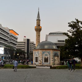 Turkey itinerary, Konak Square