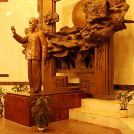 Ho Chi Minh Museum, Hà Noi (Hanoi) Photo #5 by Jorge Láscar from flickr