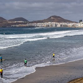 Las Canteras Beach, Las Palmas De Gran Canaria Photo #8 by Bengt Nyman from flickr