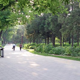 Jingshan Park, Beijing (Peking) Photo #8 by adamclyde from flickr