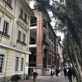 Shamian Island, Guangzhou Photo #4 by David Jones from flickr
