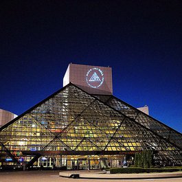 Rock & Roll Hall Of Fame, Cleveland Photo #9 by Timothy Balogh from flickr