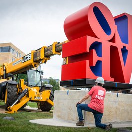 Pappajohn Sculpture Park, Des Moines Photo #2 by Phil Roeder from flickr