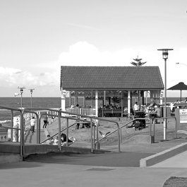 Nobbys Beach, Newcastle Photo #5 by Tim J Keegan from flickr