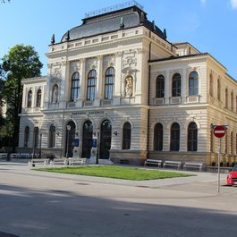 National Gallery, Ljubljana Photo #5 by Fred Romero from flickr