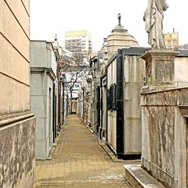 Recoleta Cemetery, Buenos Aires Photo #7 by Dennis Jarvis from flickr