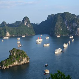 Ti Top Island, Haiphong Photo #3 by Cha già José from flickr