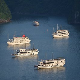 Ti Top Island, Haiphong Photo #8 by Cha già José from flickr