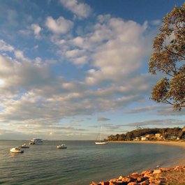 Port Stephens, New South Wales Photo #1 by Bernard Spragg. NZ from flickr