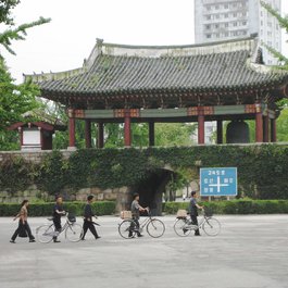 Kaesŏng, North Korea Photo #1 by David Stanley from flickr