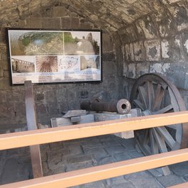 Daulatabad Fort, Aurangabad Photo #7 by Dinesh Valke from flickr